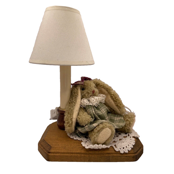 Unbranded Other - Vintage Adorable Bunny Accent Lamp- Preowned